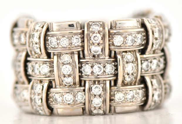 18K White Gold Roberto Coin Diamond Ring