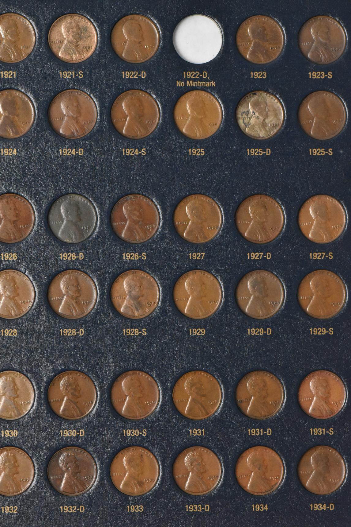 Collection of Lincoln cents in a Whitman 9112 album
