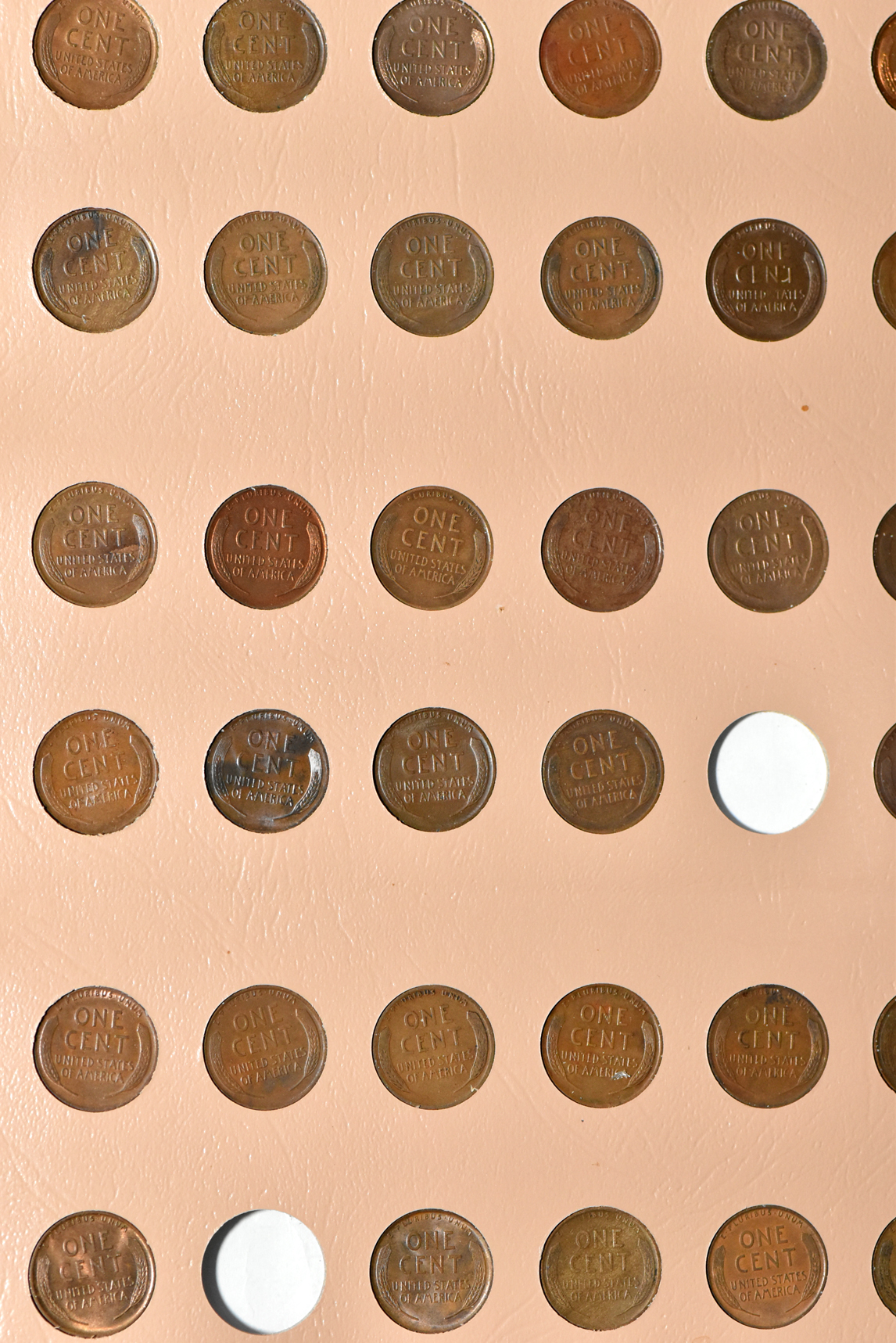 Collection of Lincoln cents in two Dansco albums