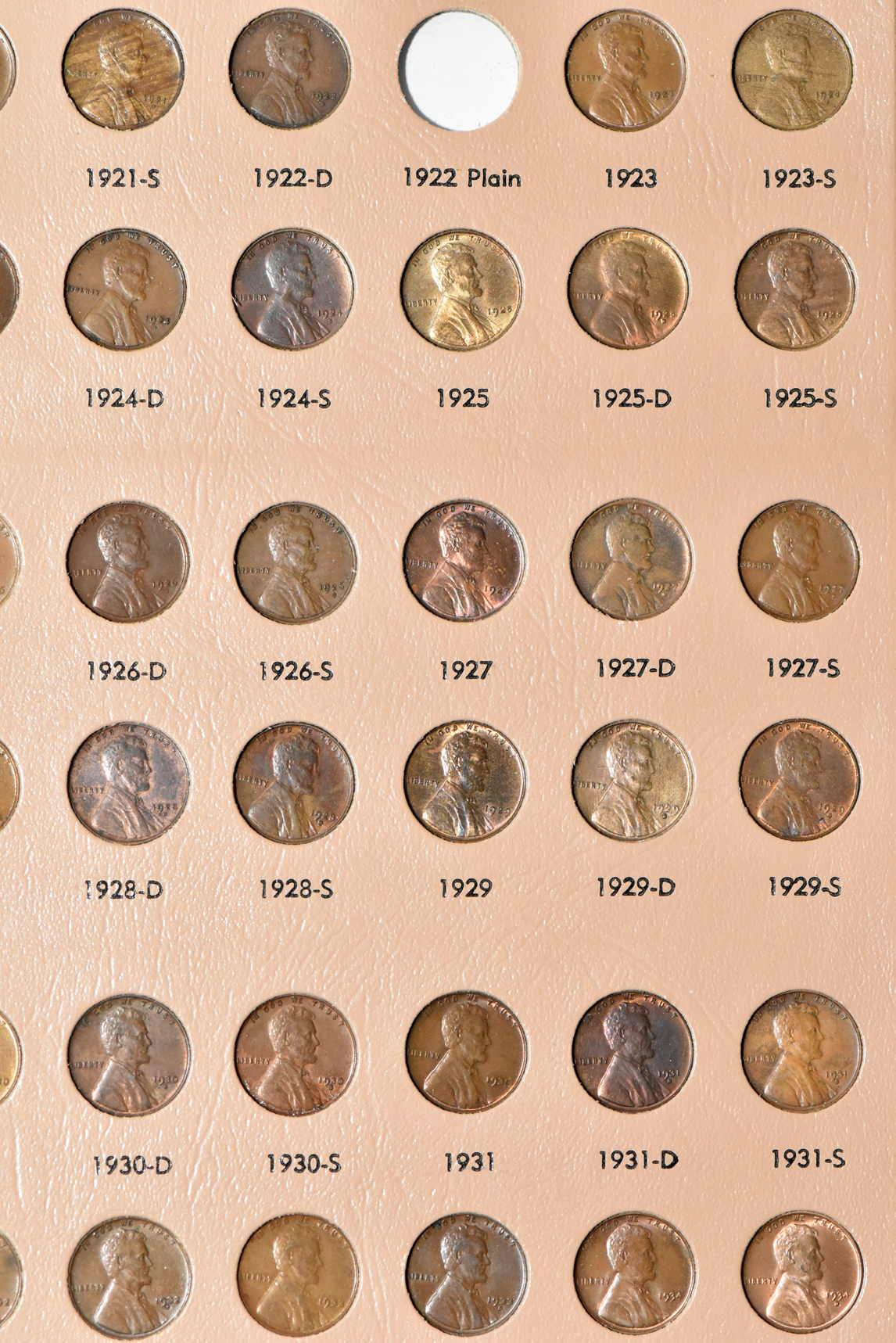 Collection of Lincoln cents in two Dansco albums