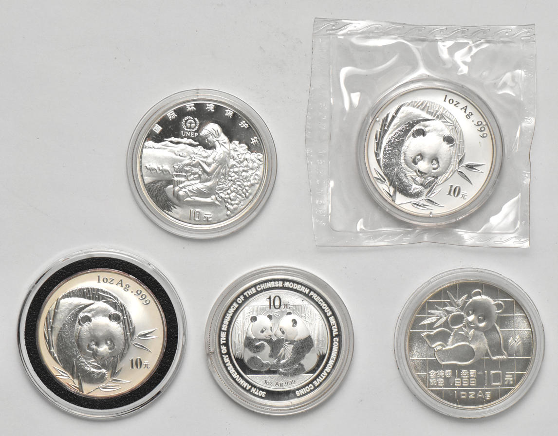 China - Mixed group of sixteen 1oz silver Panda, plus a 1992 1oz silver commemorative