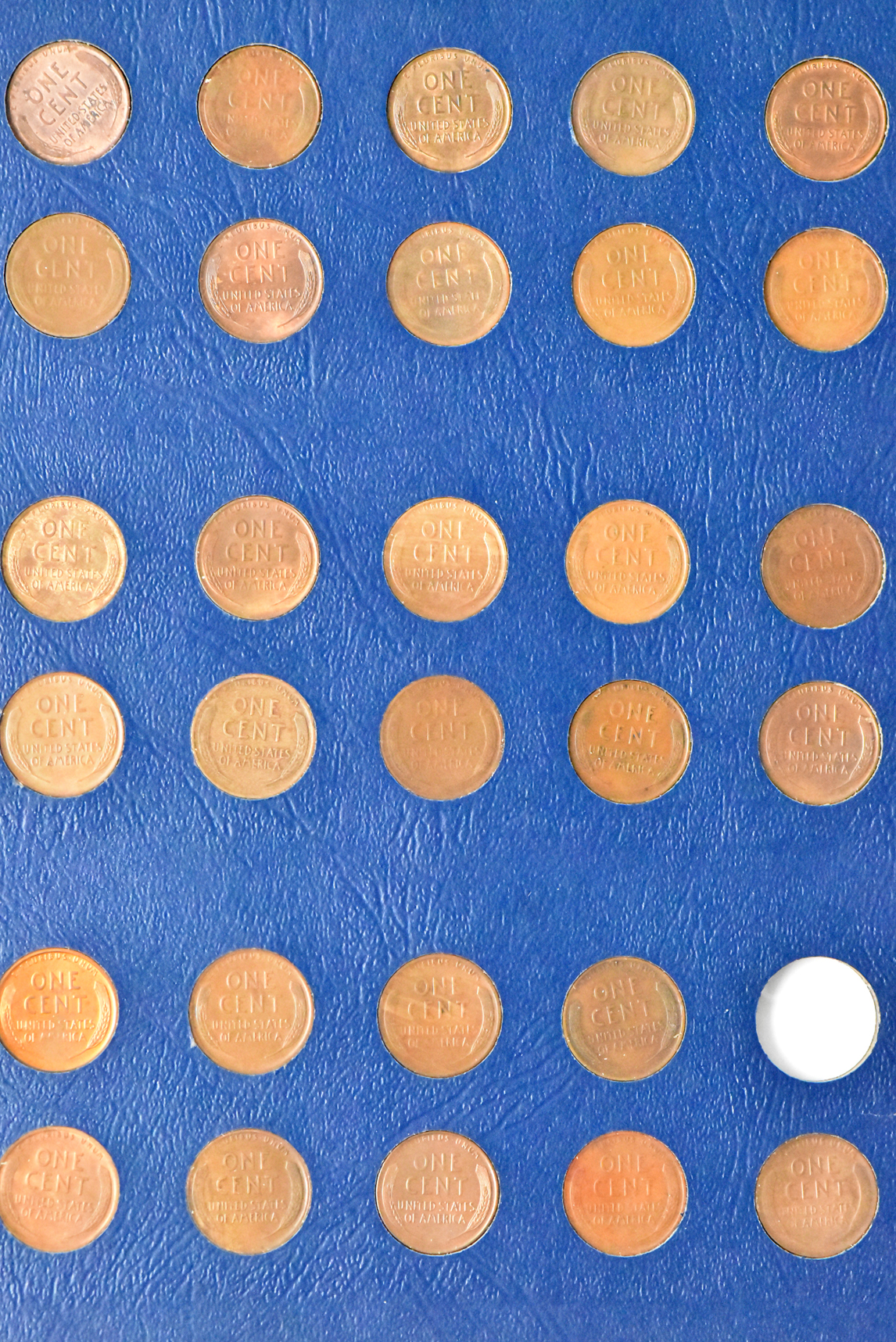 Collection of 84 Lincoln cents, 1909 through 1940-S (missing 1922 plain), in a Whitman 9405 album