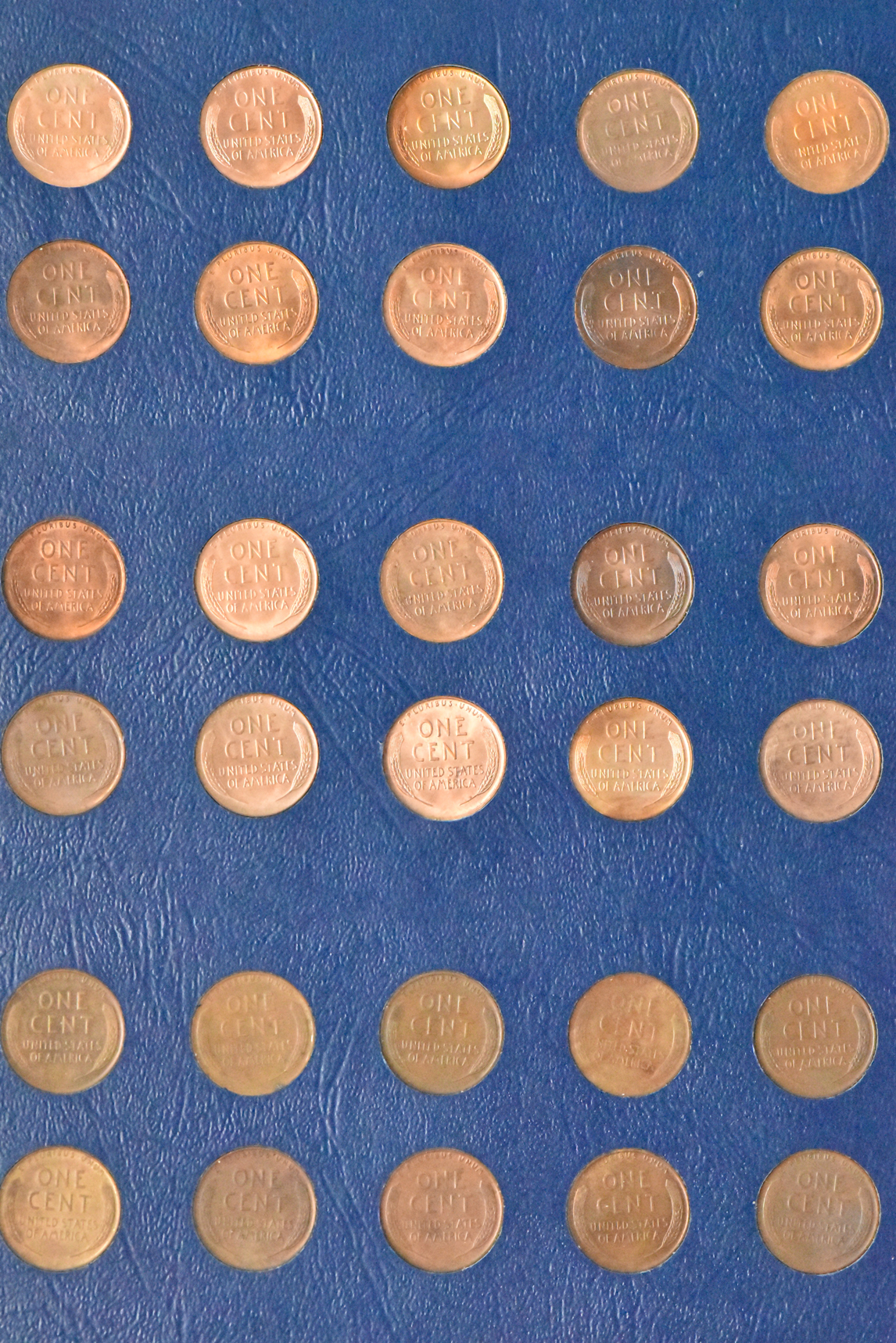Collection of 84 Lincoln cents, 1909 through 1940-S (missing 1922 plain), in a Whitman 9405 album