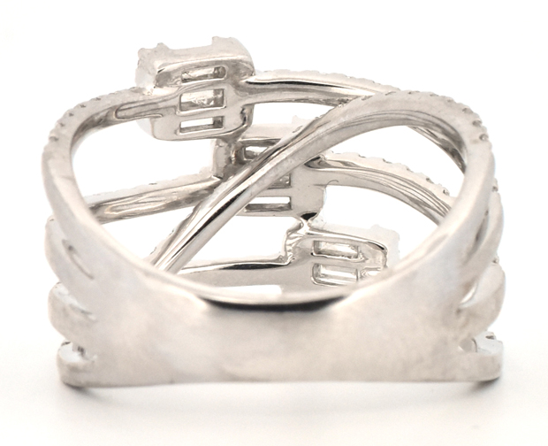 14K White Gold Diamond Ring