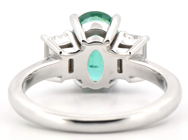 14K White Gold Ring with a 1.57 Carat Emerald, GIA #1226741386