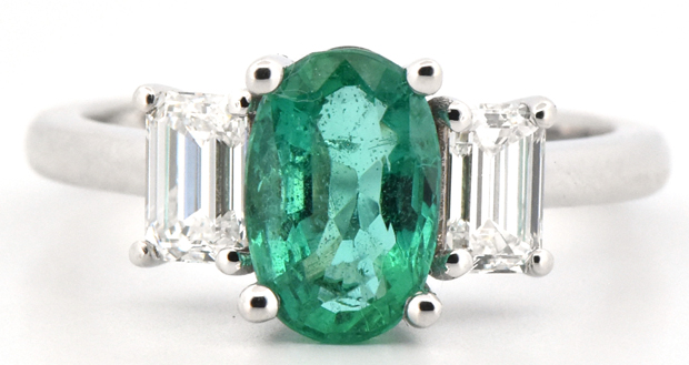 14K White Gold Ring with a 1.57 Carat Emerald, GIA #1226741386