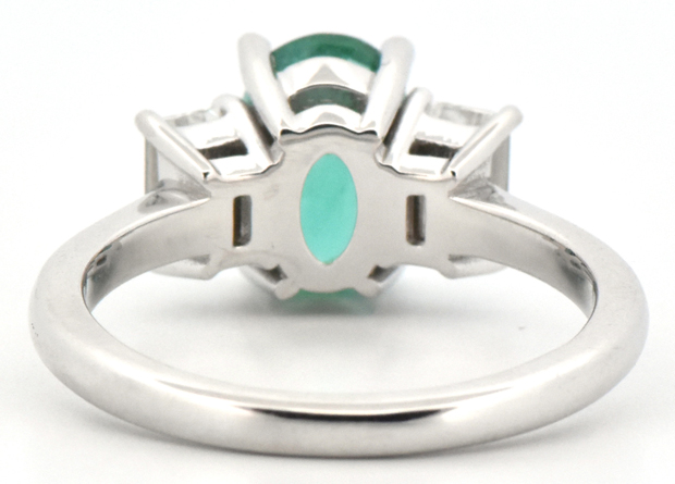 14K White Gold Ring with a 1.57 Carat Emerald, GIA #1226741386