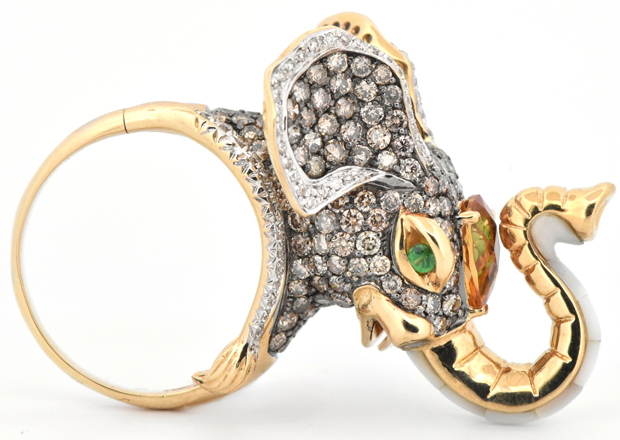 18K Yellow Gold Elephant Ring