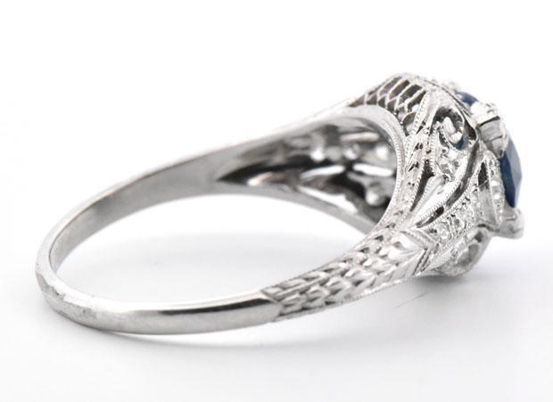 Platinum Ring with a Blue Sapphire, GIA #6247013116