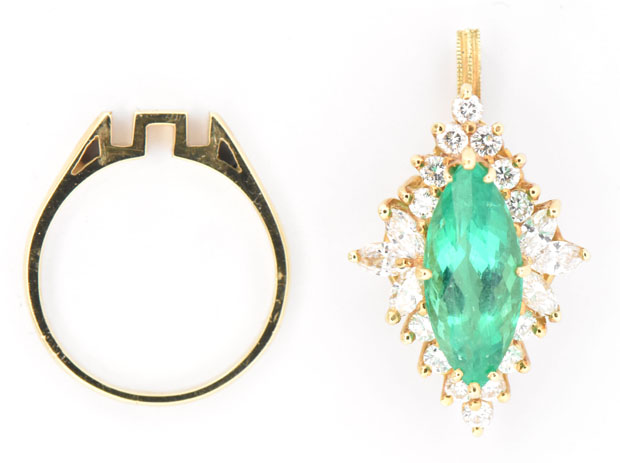 18K Yellow Gold Ring with an Emerald, GIA #5241013130