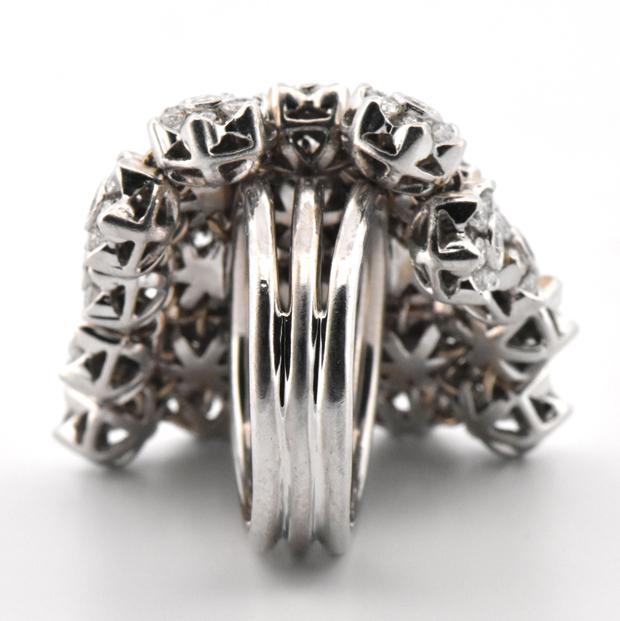 18K White Gold Diamond Ring