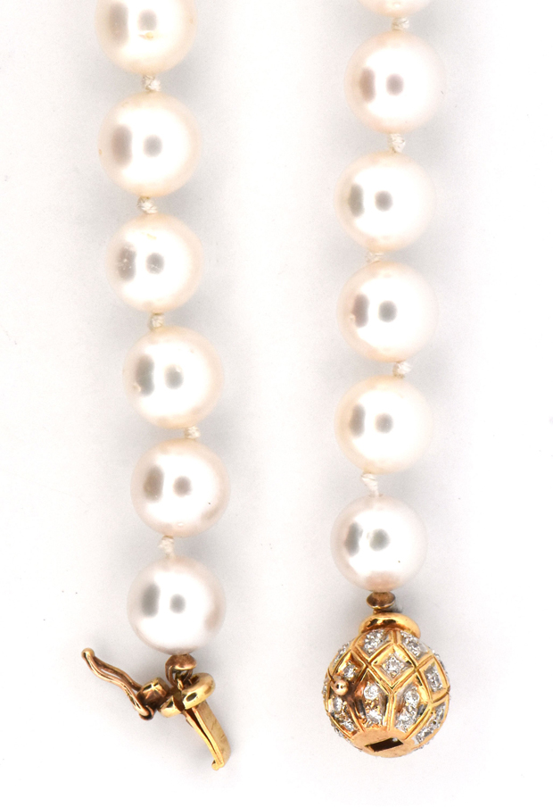 18K Yellow Gold Pearl Strand