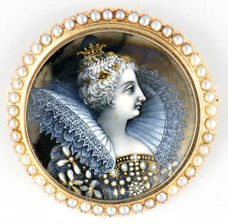 14K Yellow Gold Portrait Pin