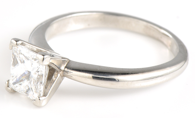 Ladies Platinum Diamond Solitaire Engagement Ring with a 1.13 Carat Princess Cut Diamond, GIA Certified # 6137472591, VVS2 Clarity, D Color, 3.3 dwt, Ring Size 6