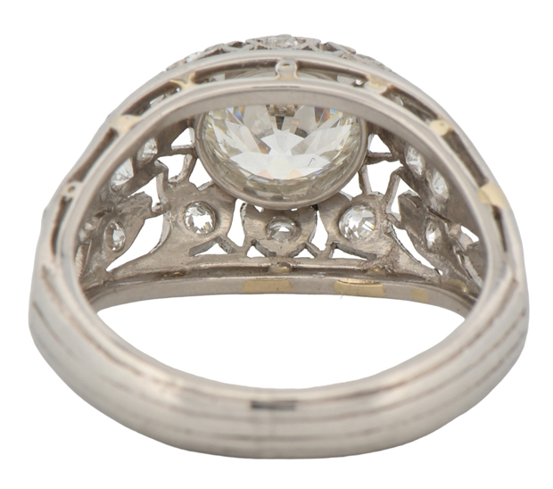 Ladies Platinum Art Deco Ring with an Apprx 1.00 Carat Old European Curt Round Diamond, VS Clarity, I Color and Approx .25 Carat Total Weight, 3,6 dwt, Ring Size 4.