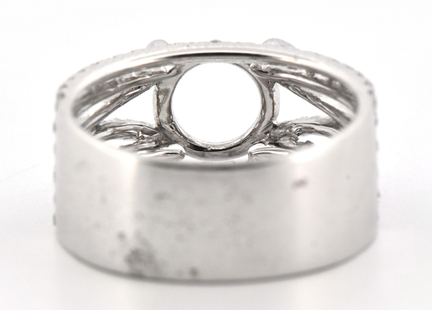 ALLOY Semi Mount with .96 Carat Total Weight in Diamonds, SI1 Quality, G Color, 3.2 dwt, Ring Size 6