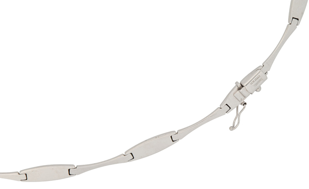 14K White Gold Estate Diamond Necklace with Approximately .15 Carat Total Weight in Round Cut Diamonds. 11.4 dwt.