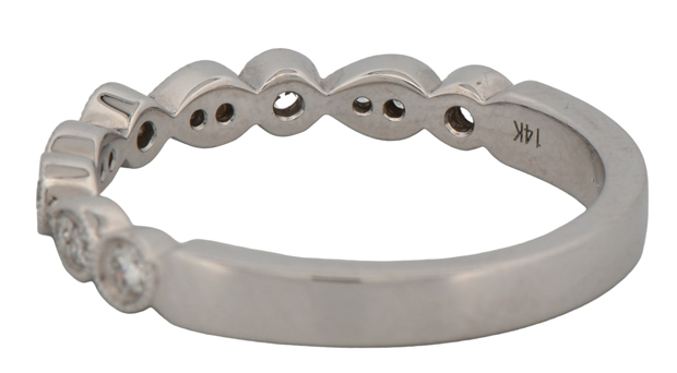 14K White Gold Diamond Ring with .24 Carat Total Weight in Round Cut Diamonds, SI1 Clarity, G-H Color. Finger Size 6.25.