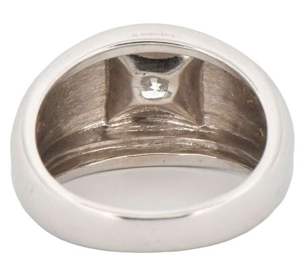 14K White Gold Man's Estate Diamond Ring with an Approximate .40 Carat Round, SI1 Clarity, H-I Color. 5.3 dwt.
