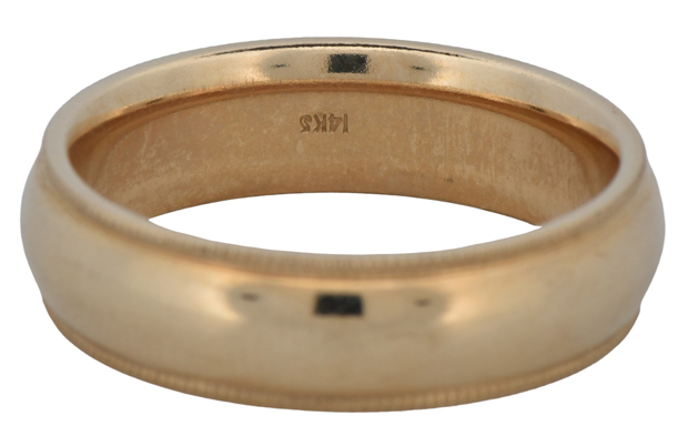 14K Yellow Gold Man's 6mm Milgrain Wedding Band. Finger Size 9.5.