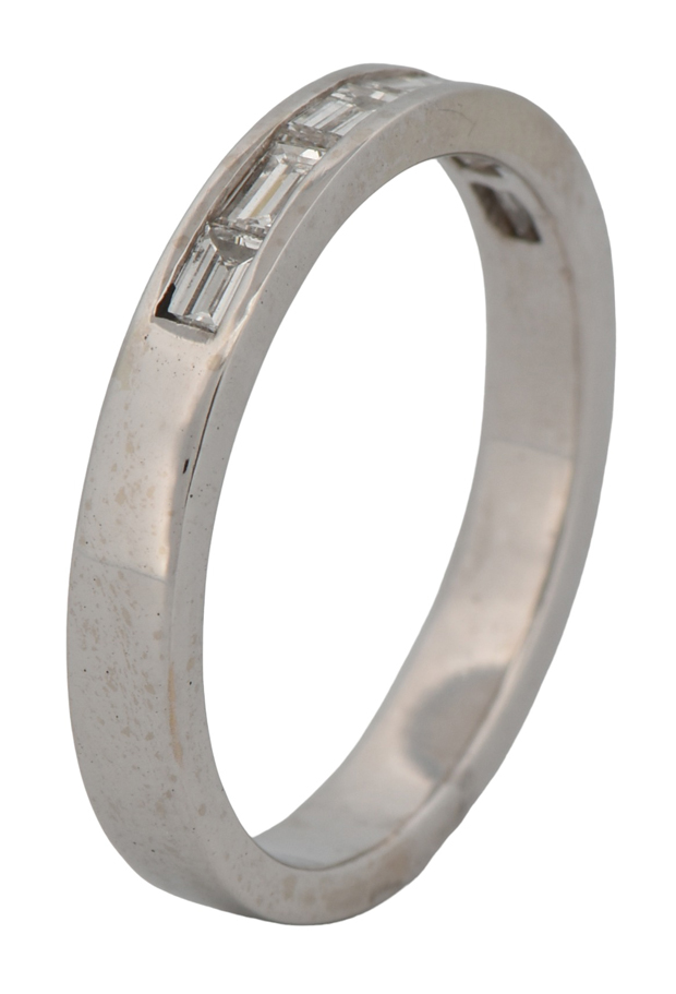 14K White Gold Estate Diamond Band with Approximately .85 Carat Total Weight in Baguette Cut Diamonds, VS Clarity, H-I Color. Finger Size 6.5, 2.1 dwt.
