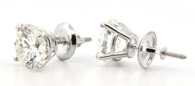 14K White Gold Diamoond Stud Earrings with a 1.44 Carat Round Brilliant Diamond, SI1 Clarity, J Color, GIA #1232442215 and 1.54 Carat Round Brilliant Diamond, SI1 Clarity, K Color, GIA #5231442772