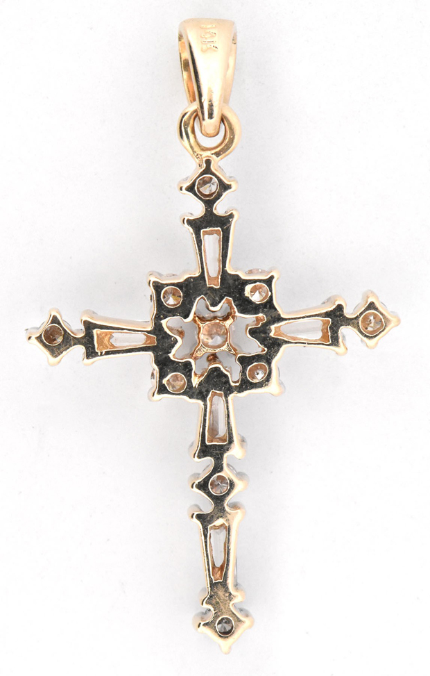 14K Yellow Gold Estate Diamond Cross Pendant with Approximately .75 Carat Total Weight in Round and Baguette Cut Diamonds, SI1-2 Clarity, H-I Color. 1.9 dwt.